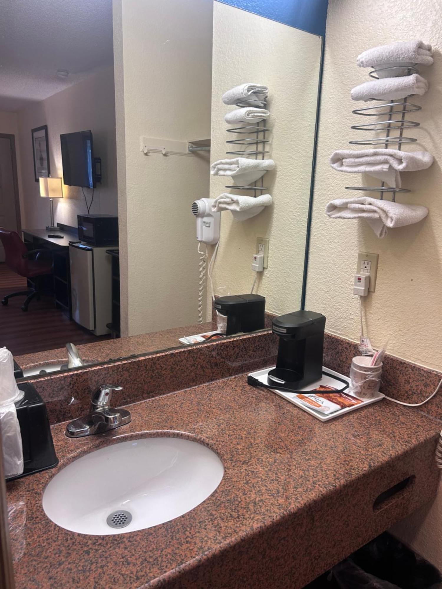 Americas Best Value Inn Dayton Exterior foto