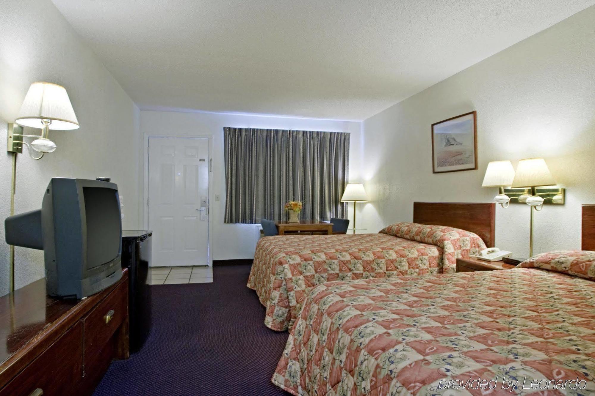 Americas Best Value Inn Dayton Quarto foto